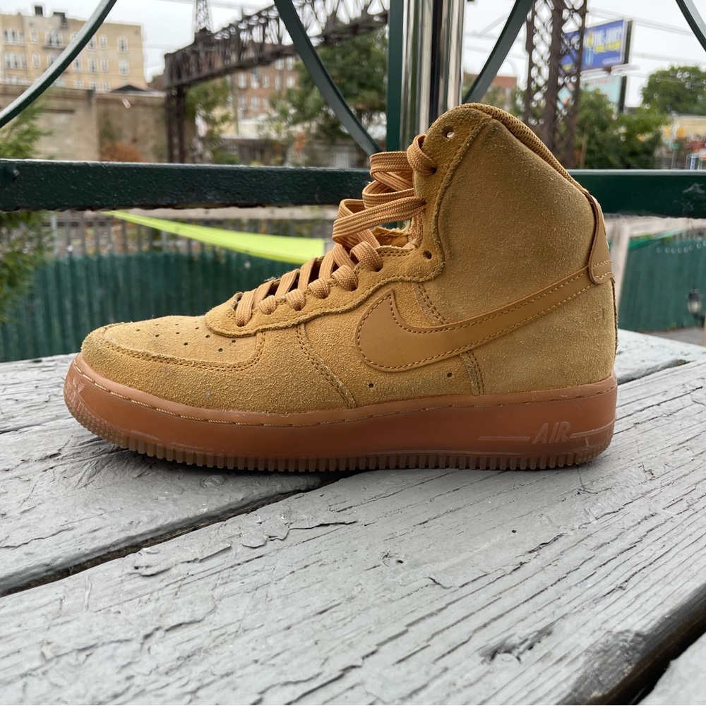 Nike Air Force 1 High Wheat 🌾 - Picture 9 of 9